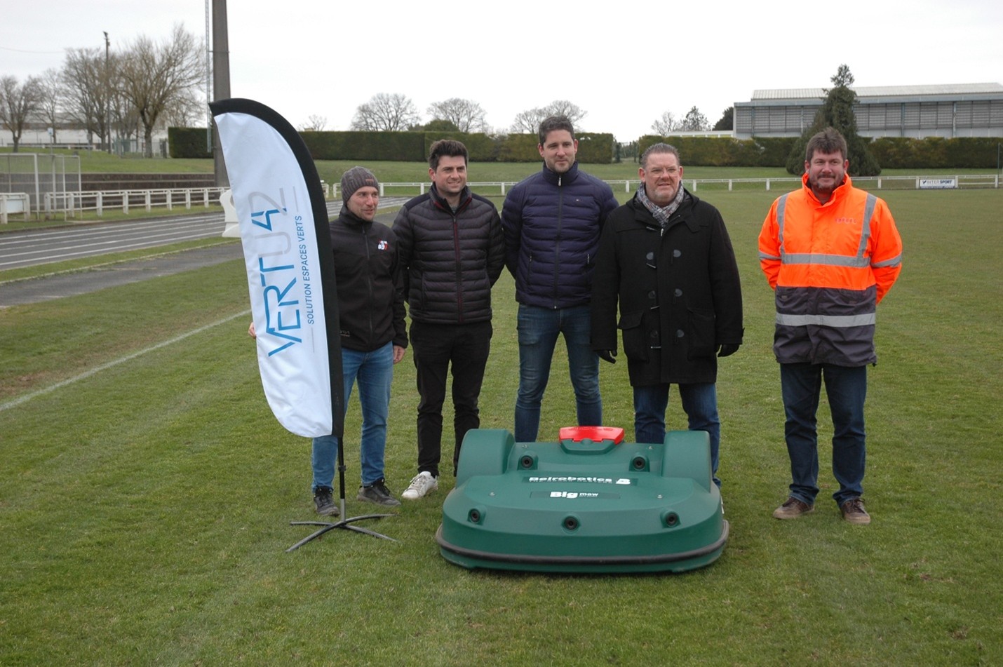 Ruffec: A robotic mower for a more efficient and environmentally friendly sports complex
